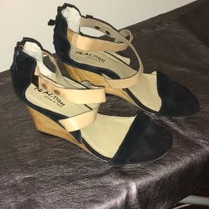 Size 10 Kenneth Cole Reaction wedge sandal.